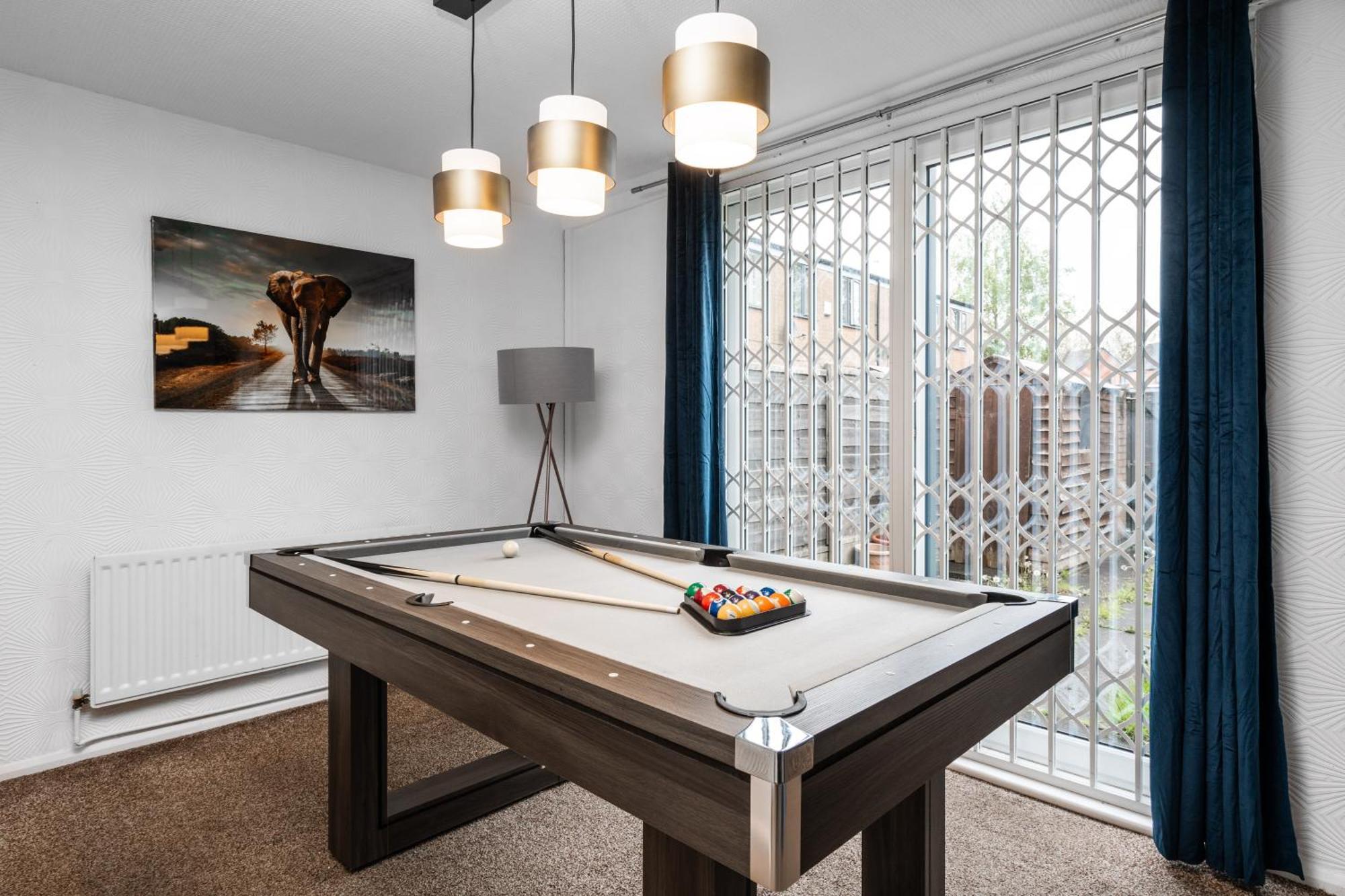Majestic Gem - Pool Table - Coop - Etihad - Parking Villa Manchester Exteriör bild